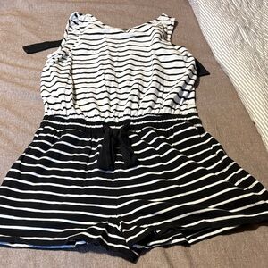 Vineyard Vines Black & White Striped Sleeveless Romper
